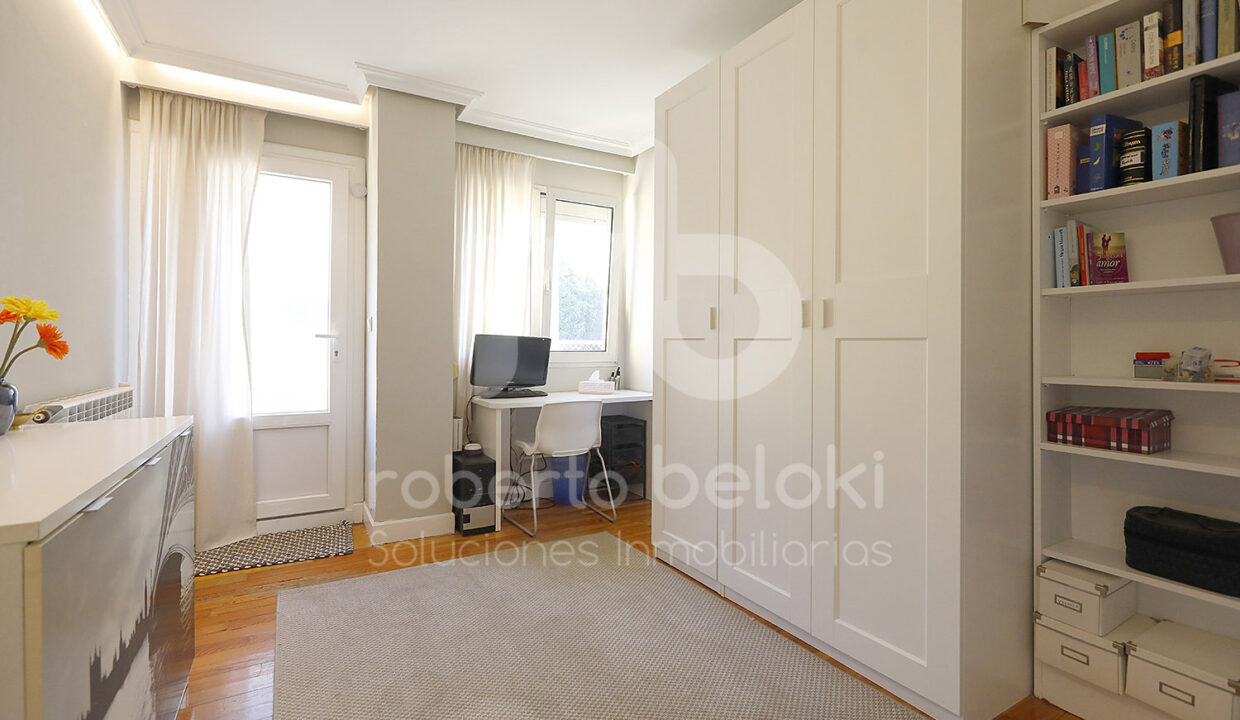 Roberto-Beloki-P2061-28-M