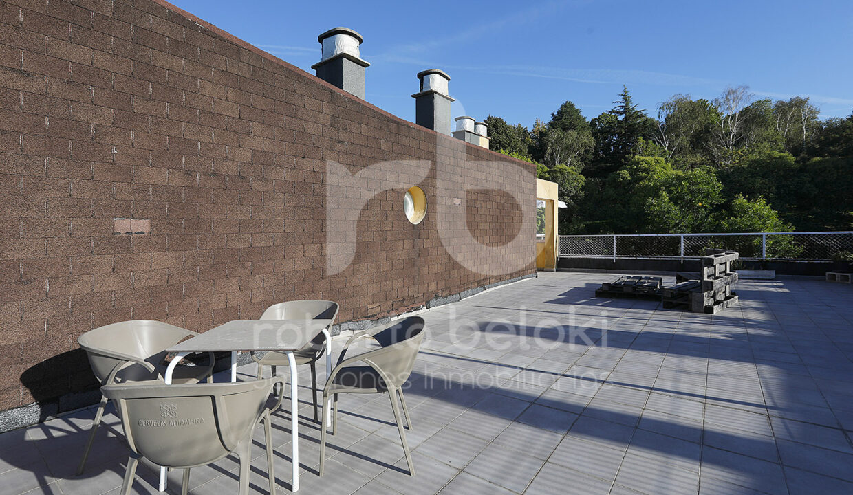 Roberto-Beloki-P2061-40-M