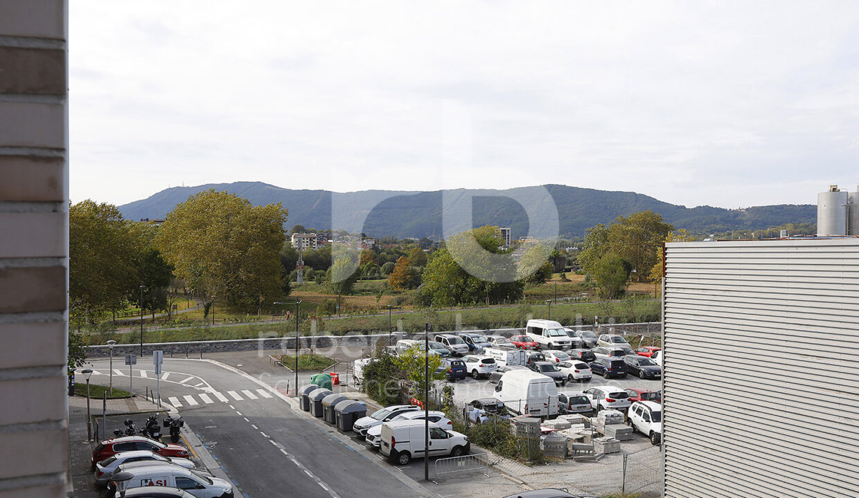 Roberto-Beloki-P2062-12-M
