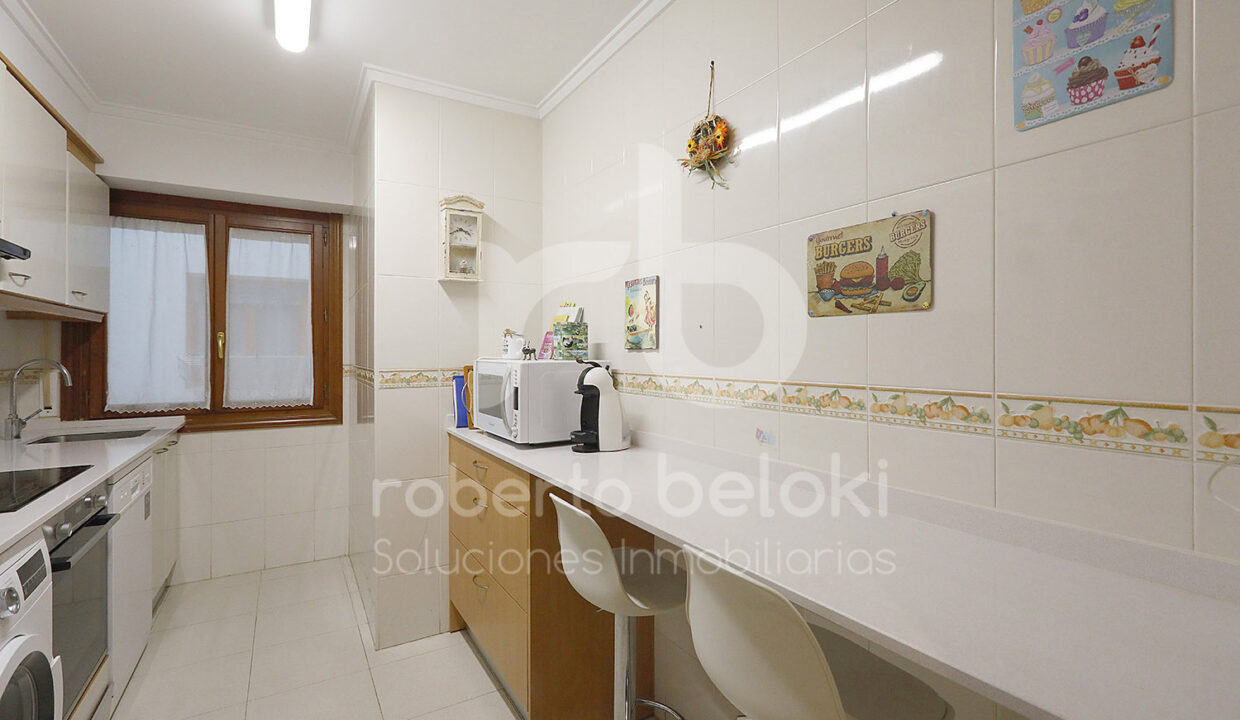 Roberto-Beloki-P2062-15-M