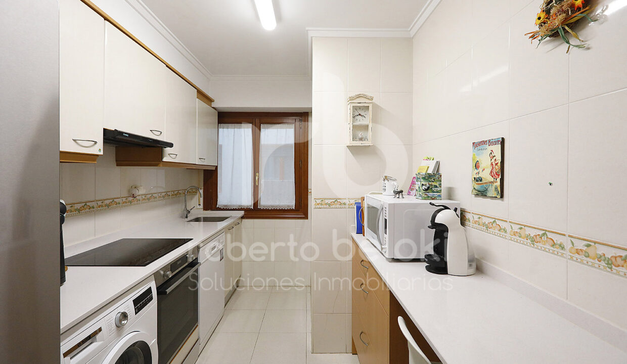 Roberto-Beloki-P2062-16-M