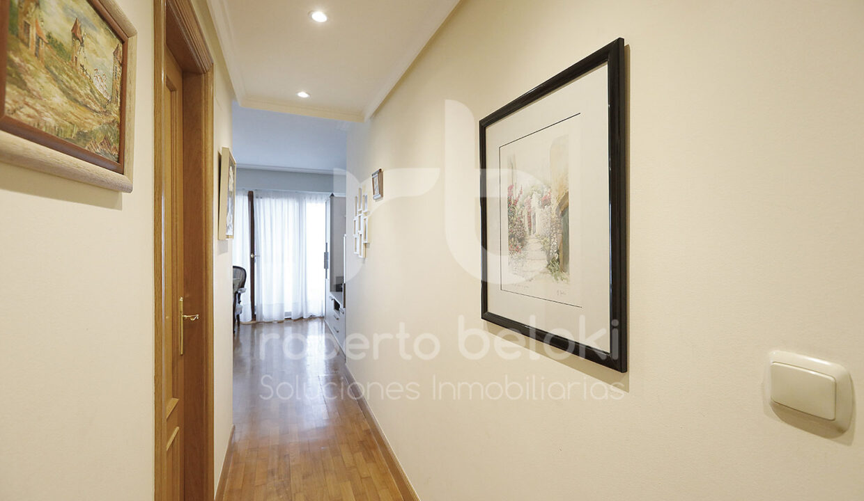Roberto-Beloki-P2062-3-M